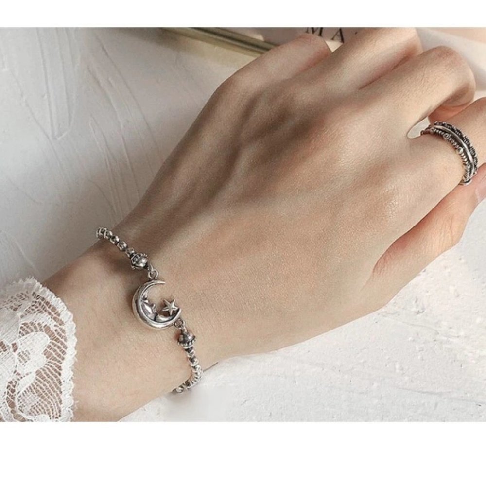 *925 Sterling Silver Vintage Moon Star Bracelet - Picture 8 of 9